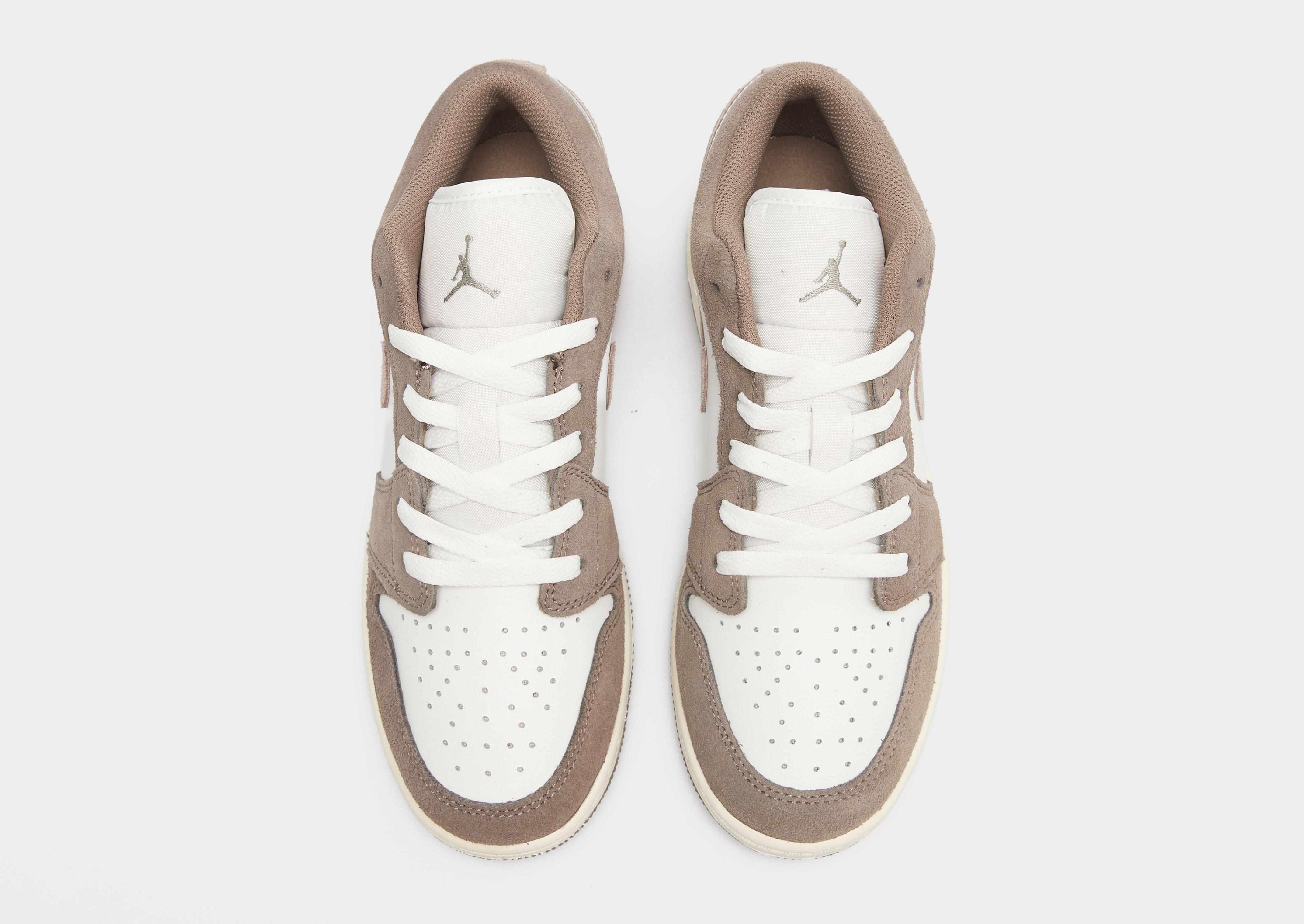 Air Jordan 1 Low Bg
