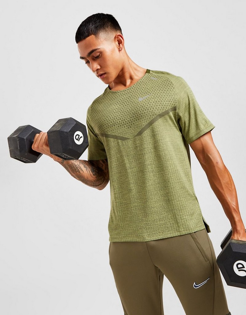 Koszulka, t-shirt męski NIKE KRÓTKI RĘKAW TECHKNIT DRI-FIT T-SHIRT DM4753-326 Zielony