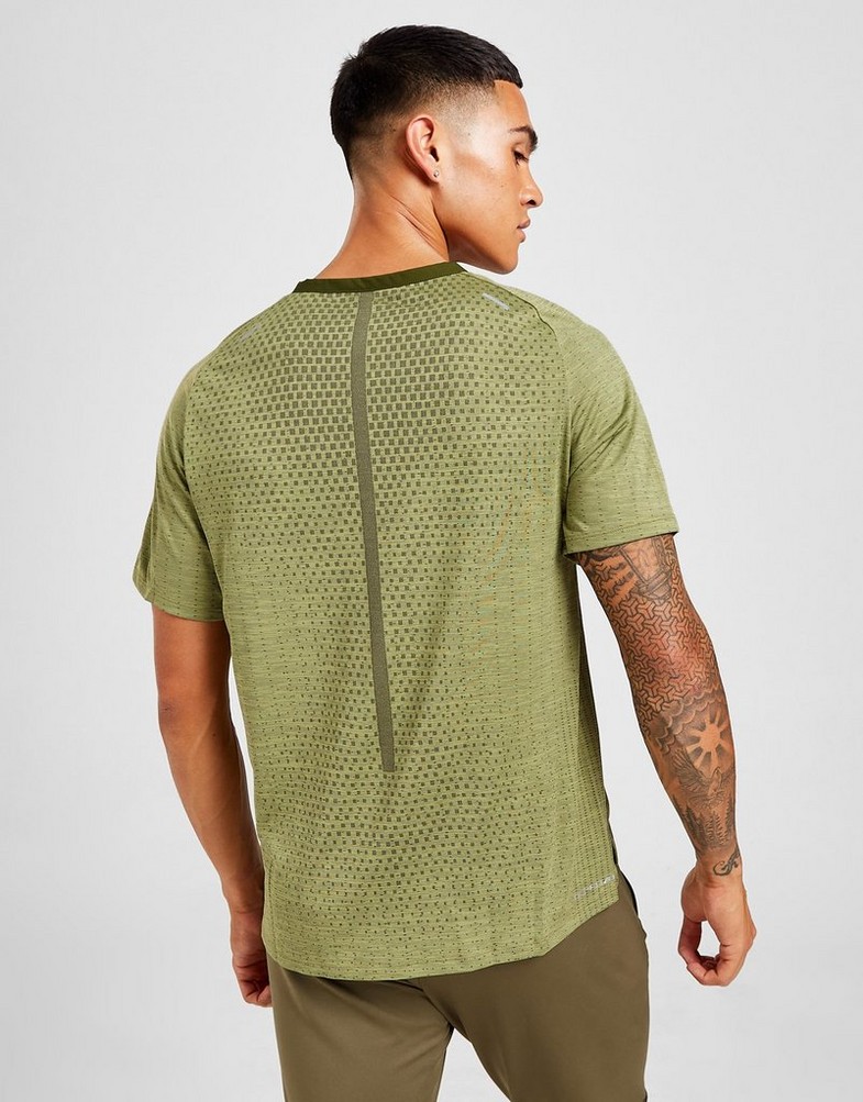 Koszulka, t-shirt męski NIKE KRÓTKI RĘKAW TECHKNIT DRI-FIT T-SHIRT DM4753-326 Zielony