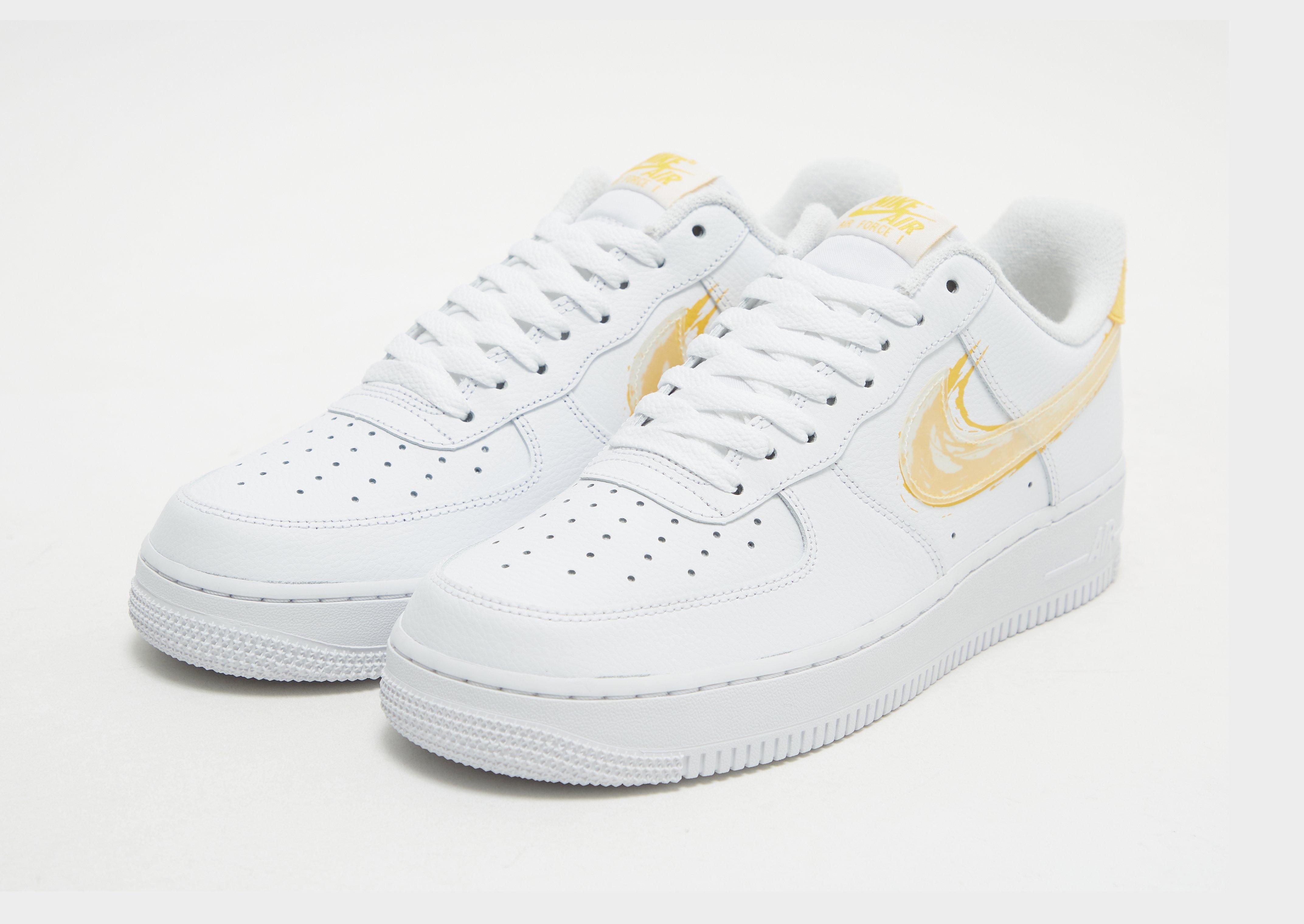 Adidași pentru bărbați NIKE AIR FORCE 1 '07  DX2646-100 Alb