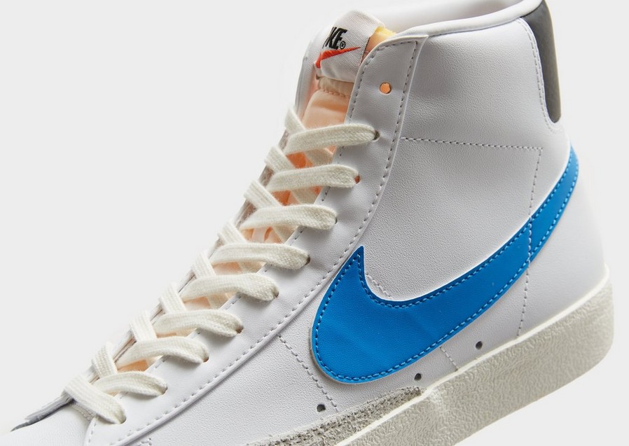 Buty sneakersy męskie NIKE BLAZER MID '77 BQ6806-118 Biały