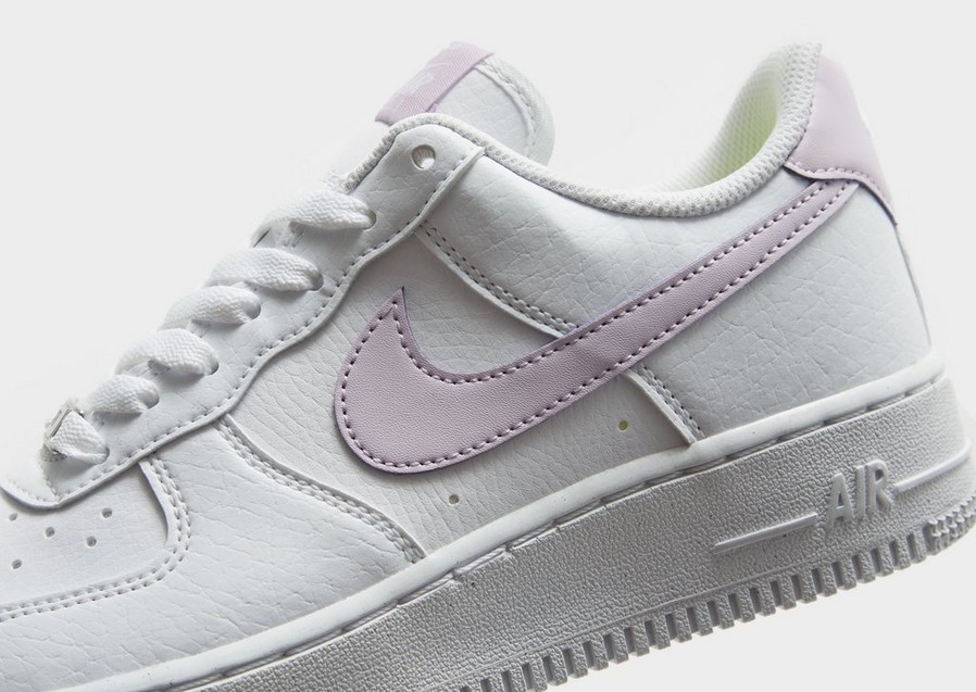 Buty sneakersy damskie NIKE AIR FORCE 1 '07 NEXT NATURE DN1430-105 Biały