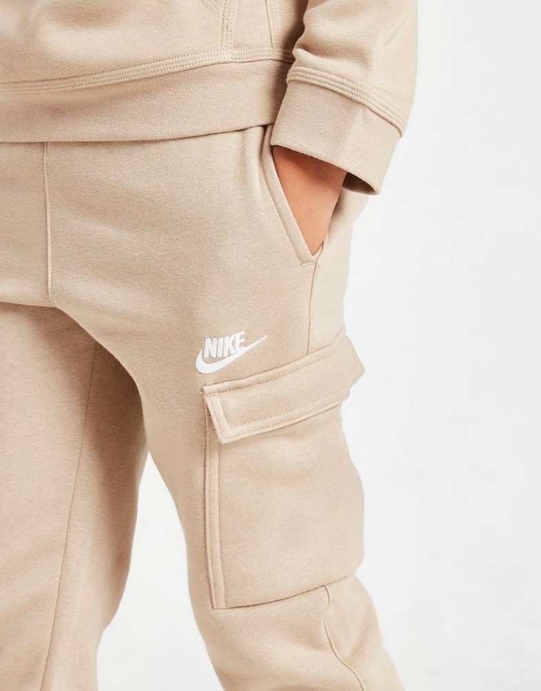 cw4298 nike
