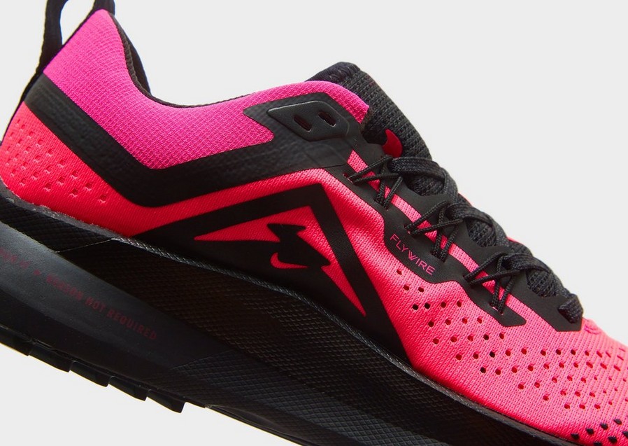 Dámska bežecká obuv NIKE WMNS REACT PEGASUS TRAIL DX8944-600 Ružová