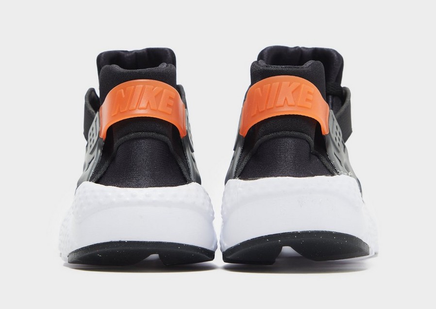 Gyerek sneakers NIKE AIR HUARACHE  DX9267-001 Fekete