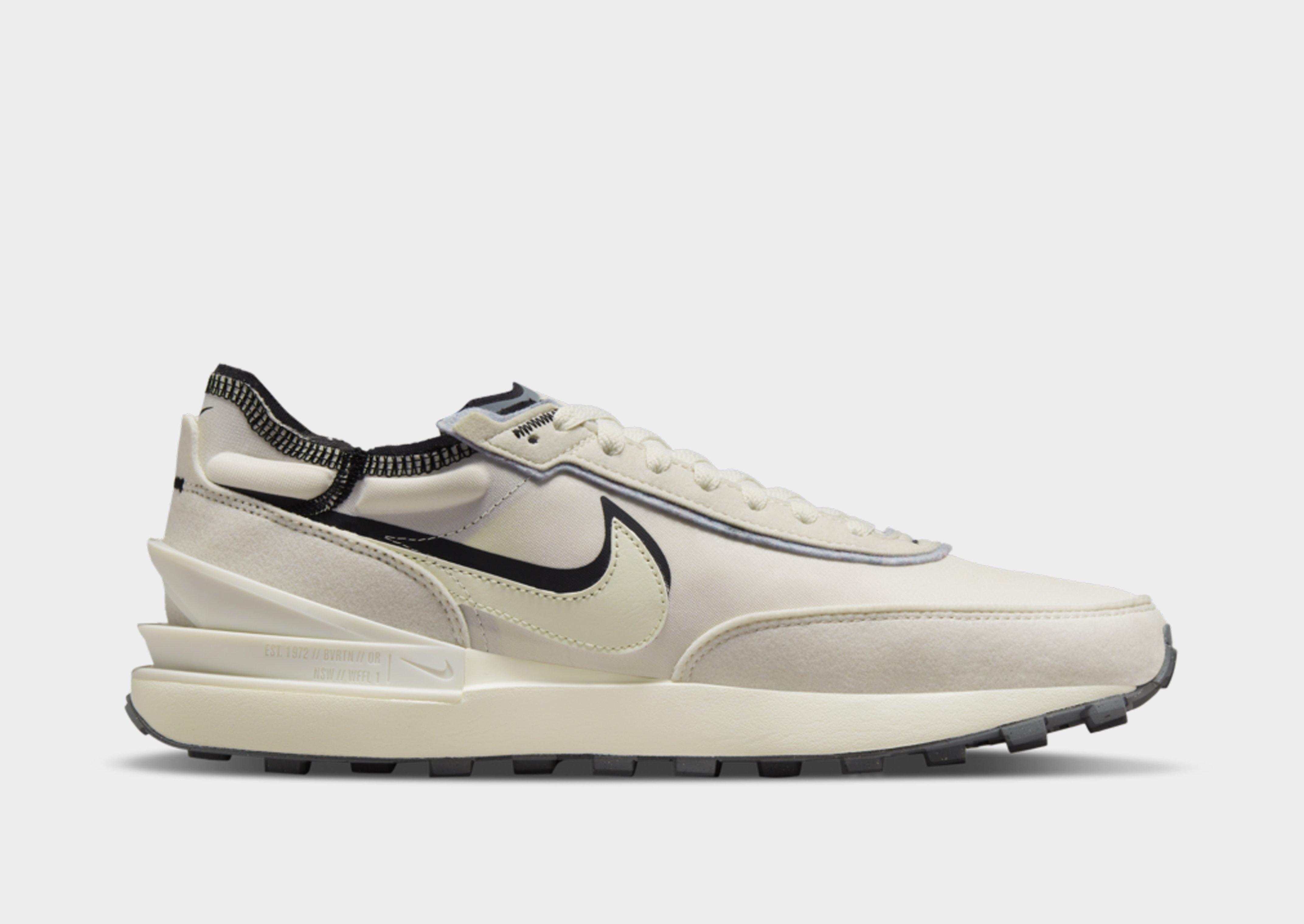 Férfi sneakers NIKE WAFFLE ONE SE FIBER DO9782001 Fekete