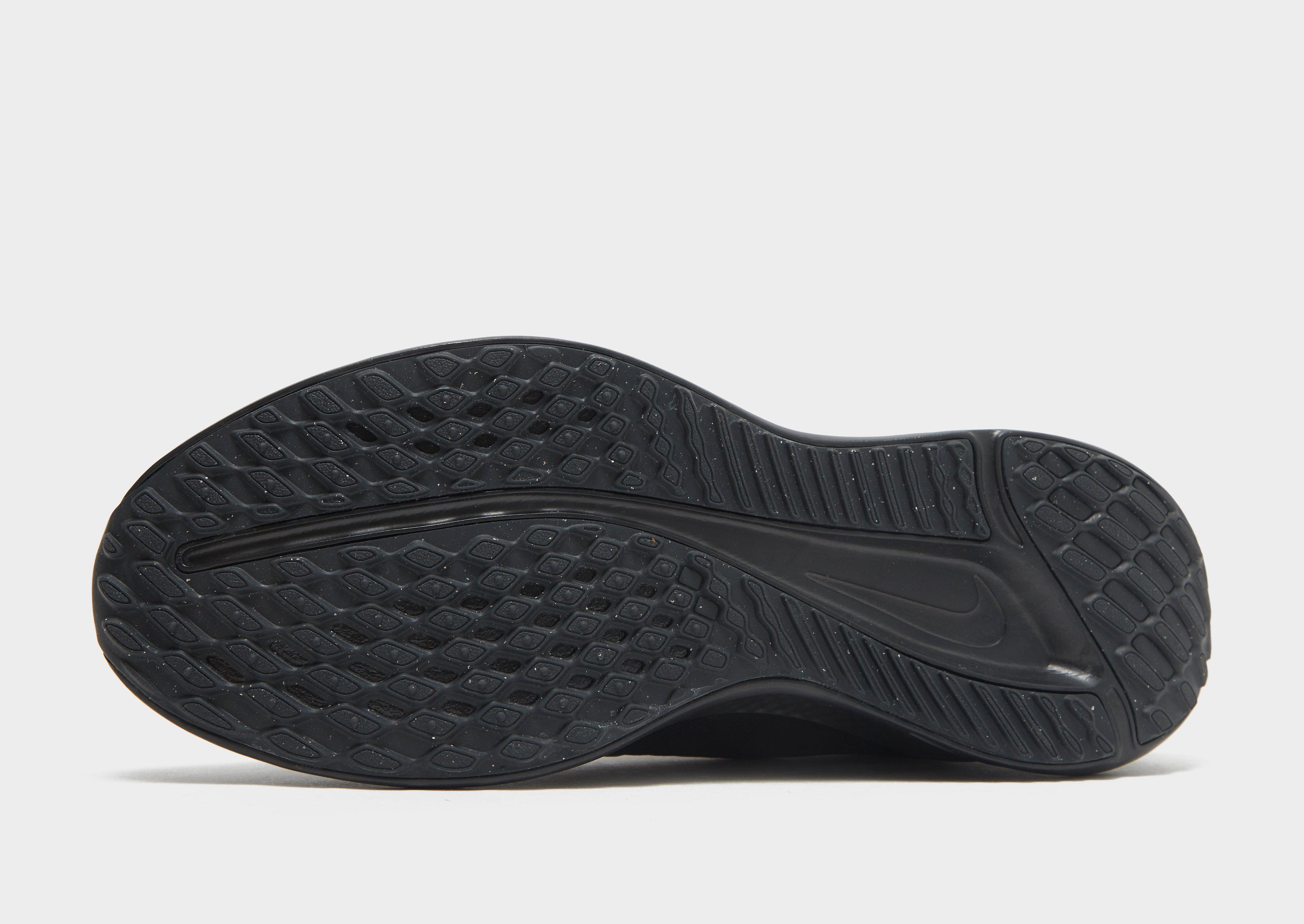 Pánska bežecká obuv NIKE QUEST 5 DD0204-003 Čierna