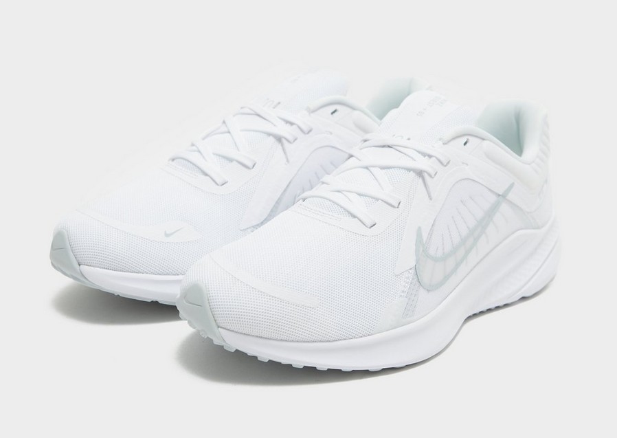 Pantofi alergare pentru bărbați NIKE QUEST 5 DD0204100 Alb