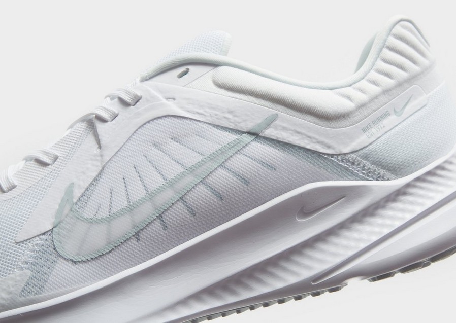 Pantofi alergare pentru bărbați NIKE QUEST 5 DD0204100 Alb