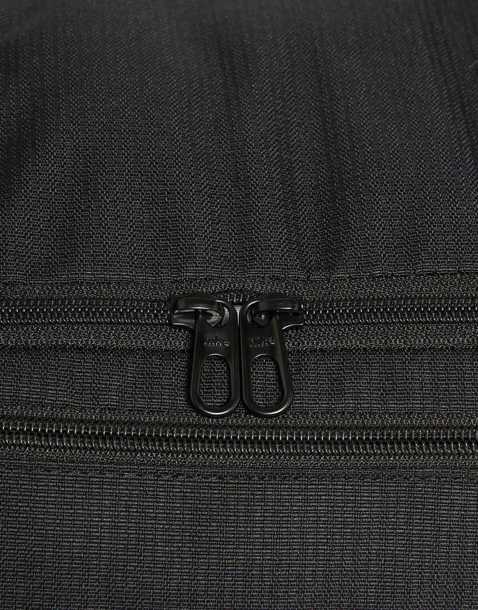 Női sporttáská NIKE TÁSKA BRASILIA SMALL DUFFEL DM3976-010 Fekete