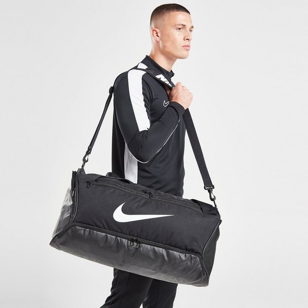 Jak wybrać stanik sportowy? NIKE TORBA BRASILIA 9.5