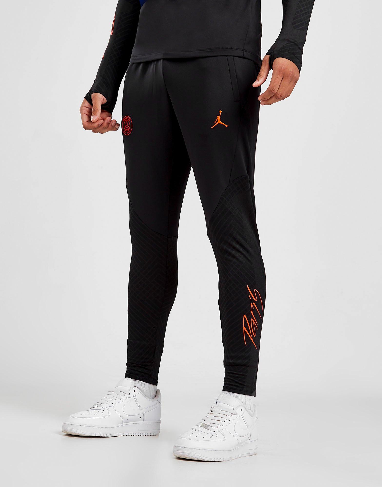 Trening pentru bărbați JORDAN TRENING PARIS SAINT   GERMAIN STRIKE TRACK PANTS DN1265-010 Negru
