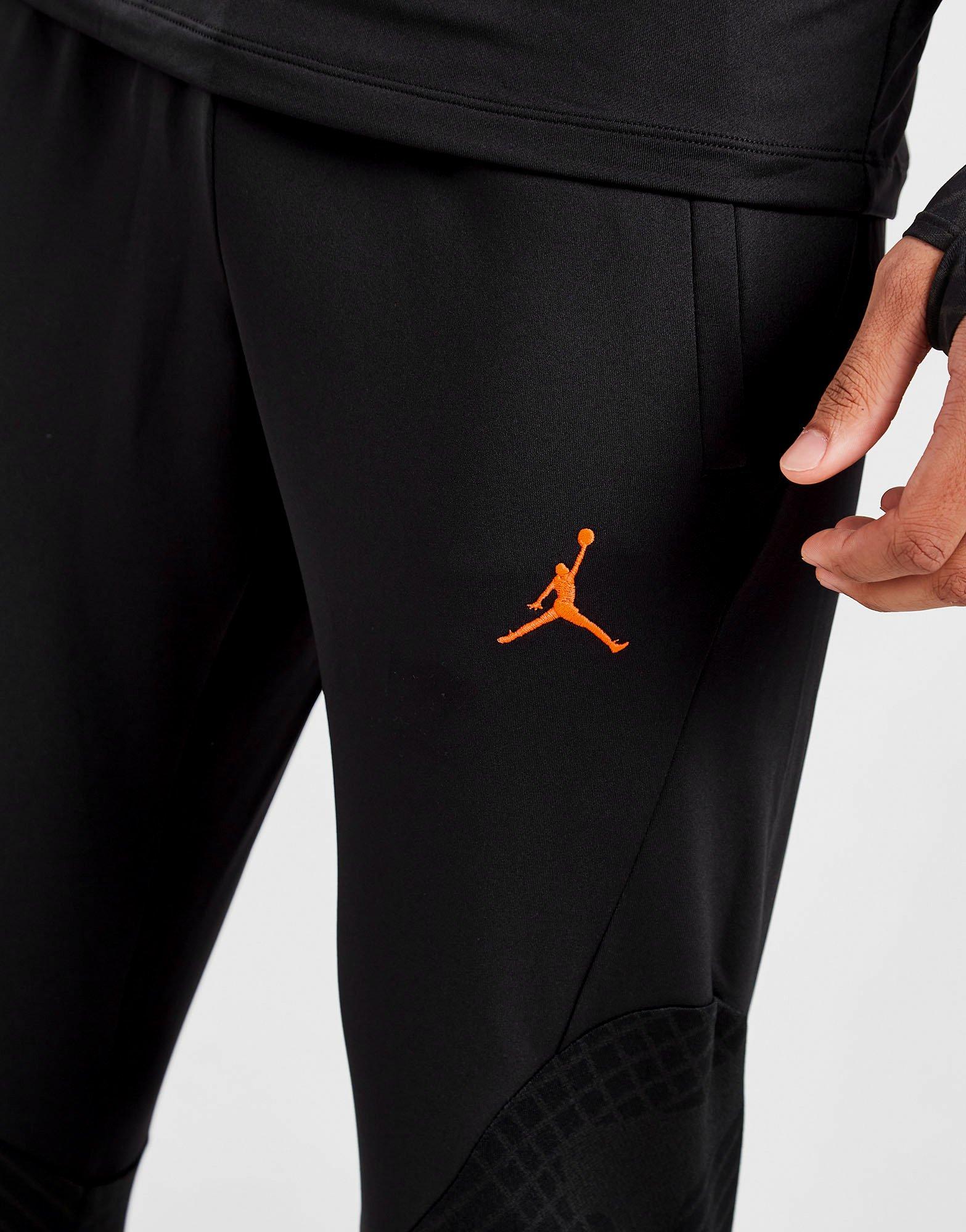 Trening pentru bărbați JORDAN TRENING PARIS SAINT   GERMAIN STRIKE TRACK PANTS DN1265-010 Negru