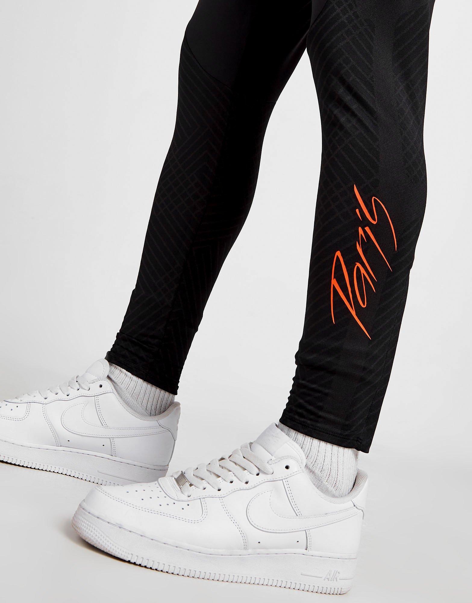 Trening pentru bărbați JORDAN TRENING PARIS SAINT   GERMAIN STRIKE TRACK PANTS DN1265-010 Negru