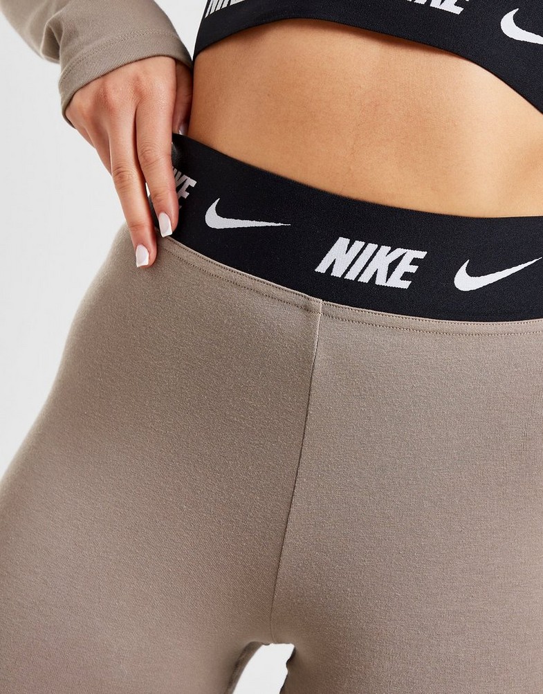 Legginsy damskie NIKE LEGGINGS HW LOGO LEG M'FOSSIL DM4651-087 Szary