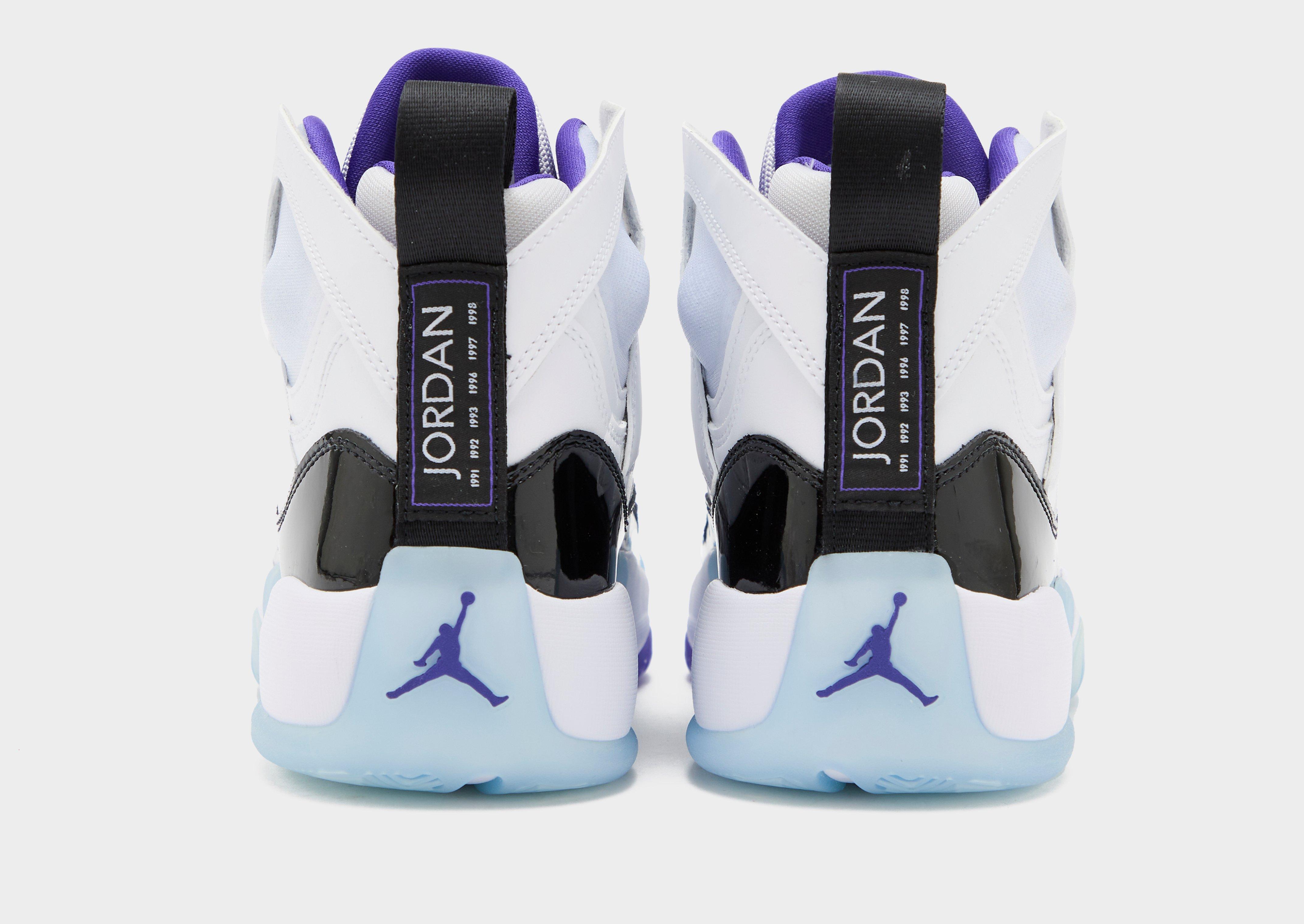 Мъжки маратонки JORDAN JUMPMAN TWO TREY  DO1925-100 Бял