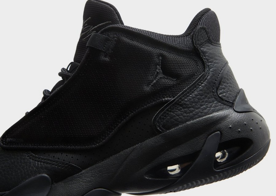 Férfi sneakers JORDAN MAX AURA 4 DN3687-001 Fekete