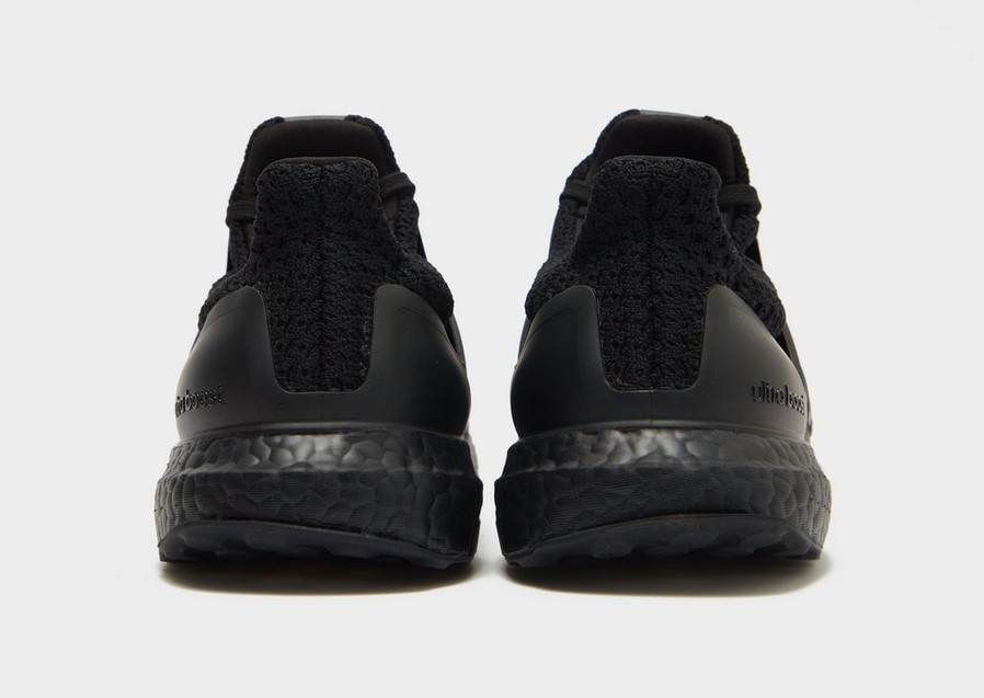 Buty zimowe męskie ADIDAS ULTRABOOST DNA 5.0 GV8745 Czarny