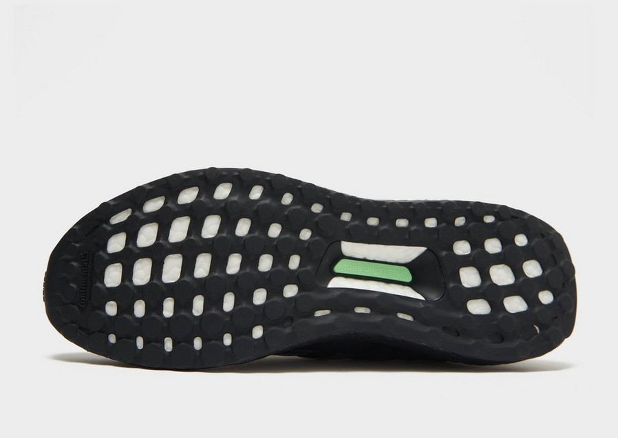 Buty zimowe męskie ADIDAS ULTRABOOST DNA 5.0 GV8745 Czarny