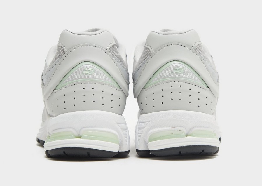 Buty sneakersy damskie NEW BALANCE M2002RCW M2002RC Szary