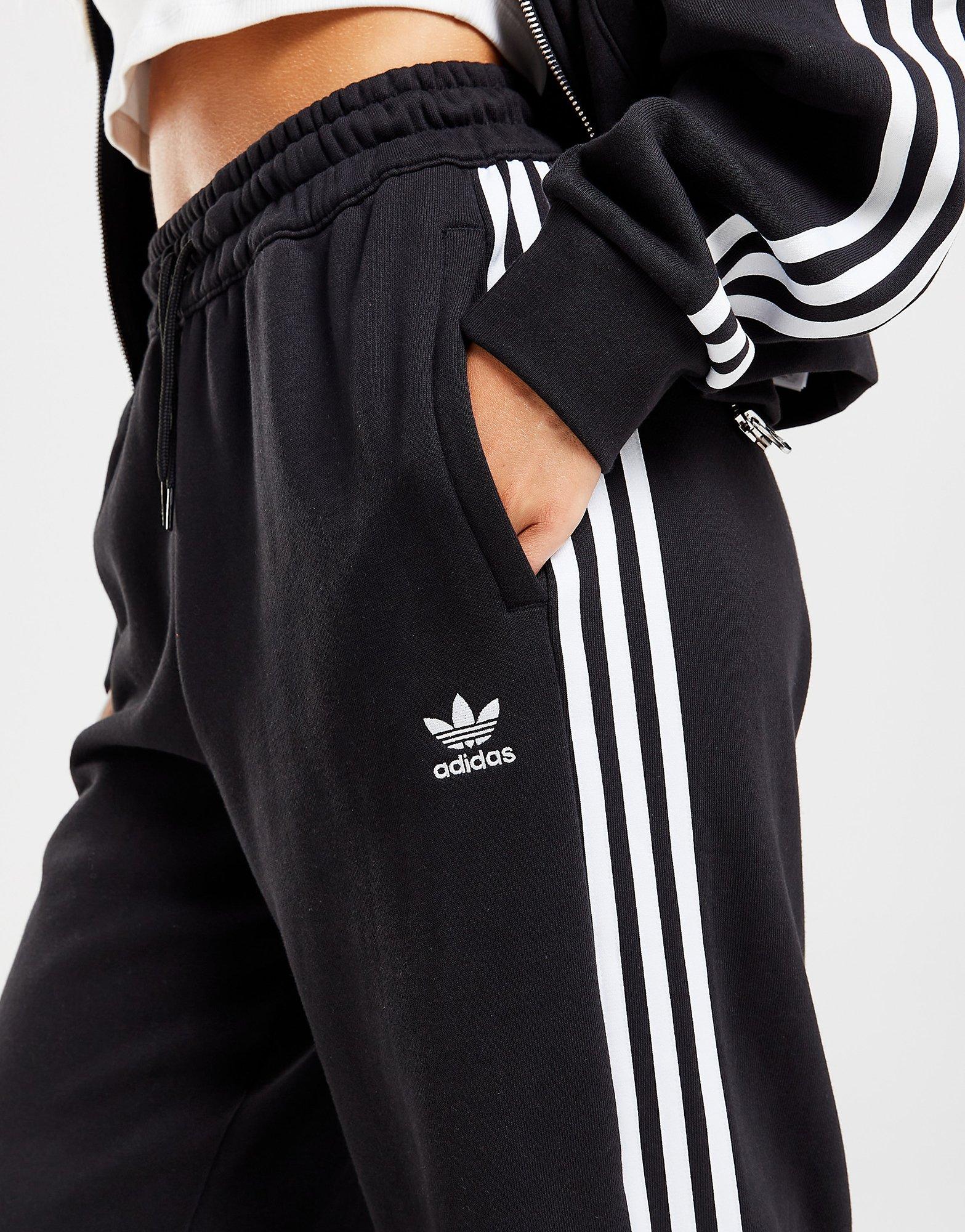 Női nadrág ADIDAS 3 STRIPES OVERSIZED JOGGERS HM2143 Fekete