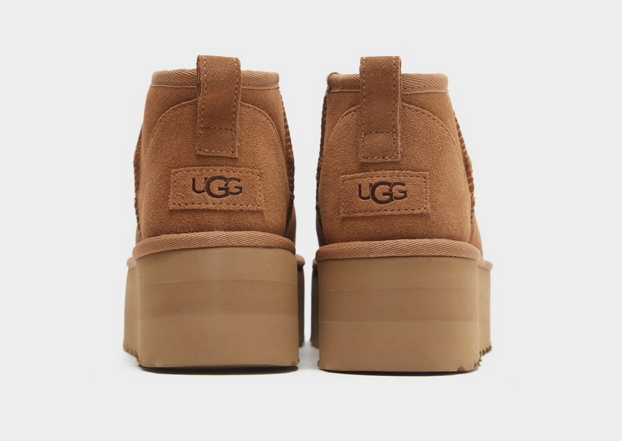 Ghete iarnă de damă UGG CLASSIC ULTRA MINI PLATFORM 1135092-CHE Maro