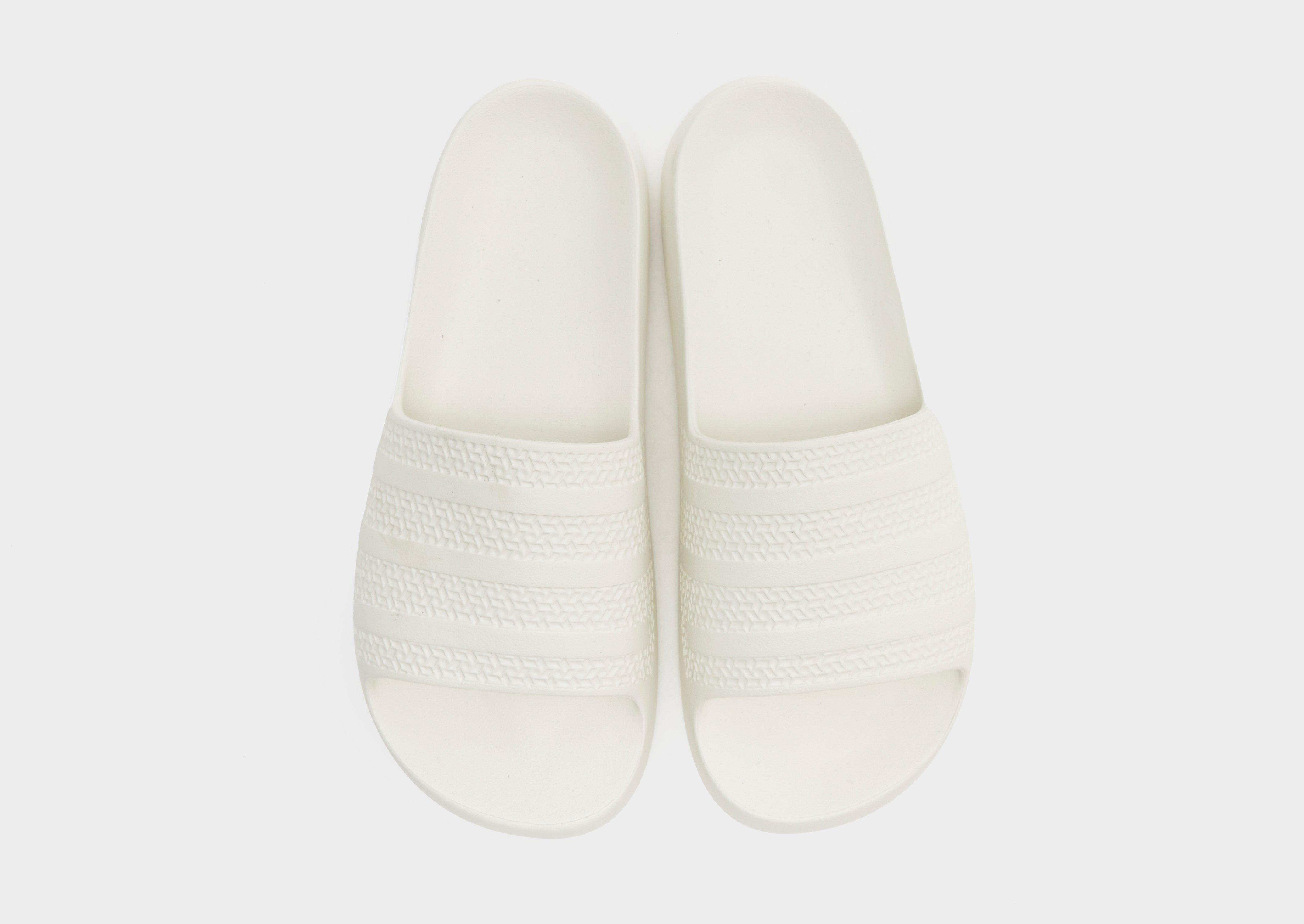 Дамски чехли ADIDAS ADILETTE AYOON SLIDES  GV9536 Бежов