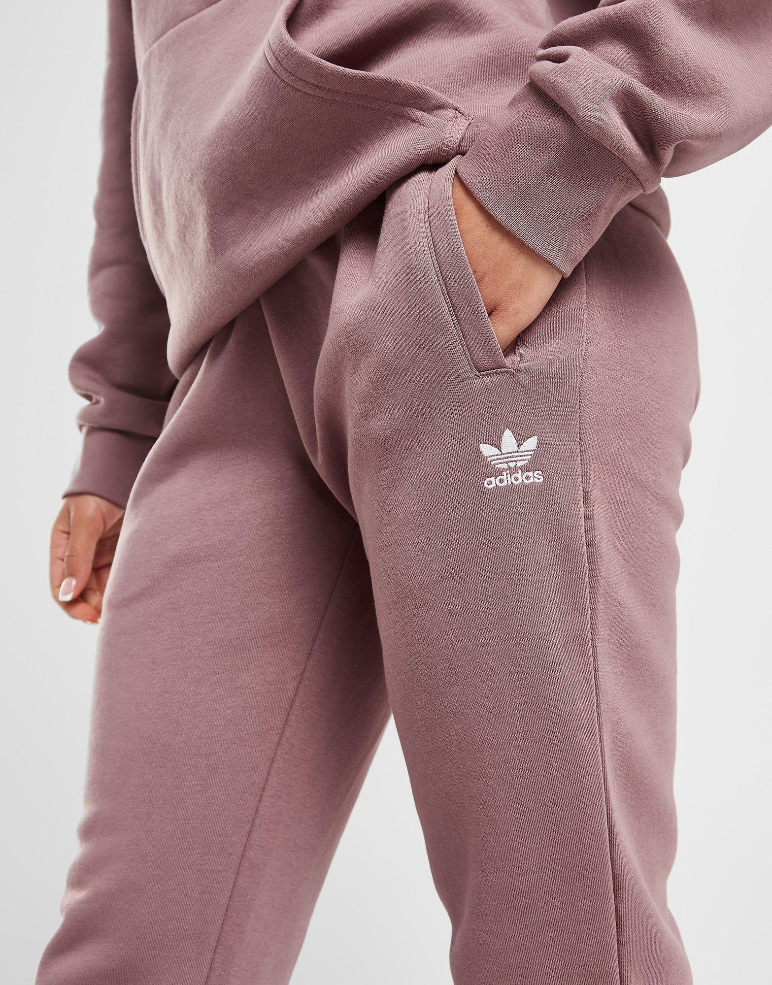 Moteriškos kelnės ADIDAS KELNĖS TRACK PANT HM1831 Ruda