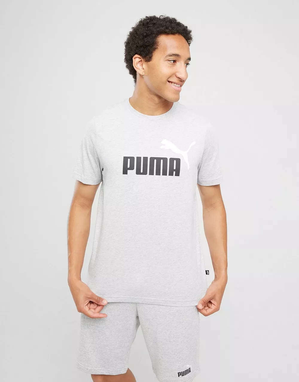 PUMA ФУТБОЛКА ESS+ 2 COL LOGO TEE, фото 1 з 5