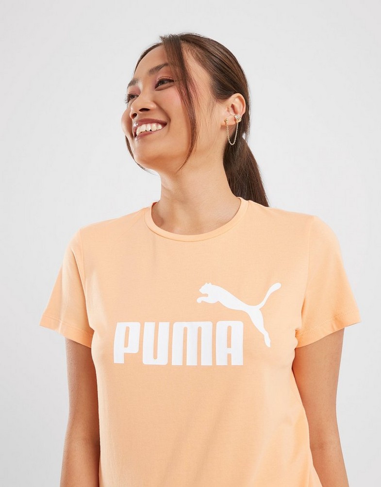 PUMA T-SHIRT ESS LOGO TEE ORANGE PEACH 58677572 | kolor Pomarańczowy ▷  Damskie Ubrania w JD Sports | Sport-T-Shirts