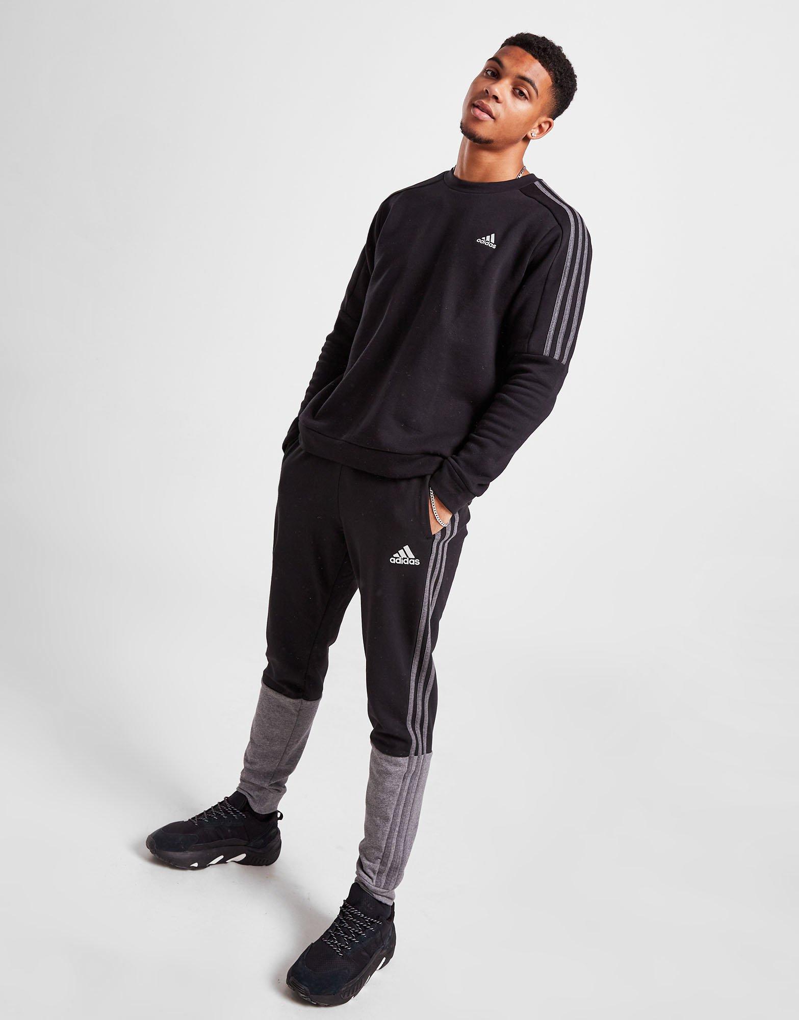 Vyriškas džemperis ADIDAS DŽEMPERIS ENERGIZE CRW BLK/DGH IC0345 Juoda