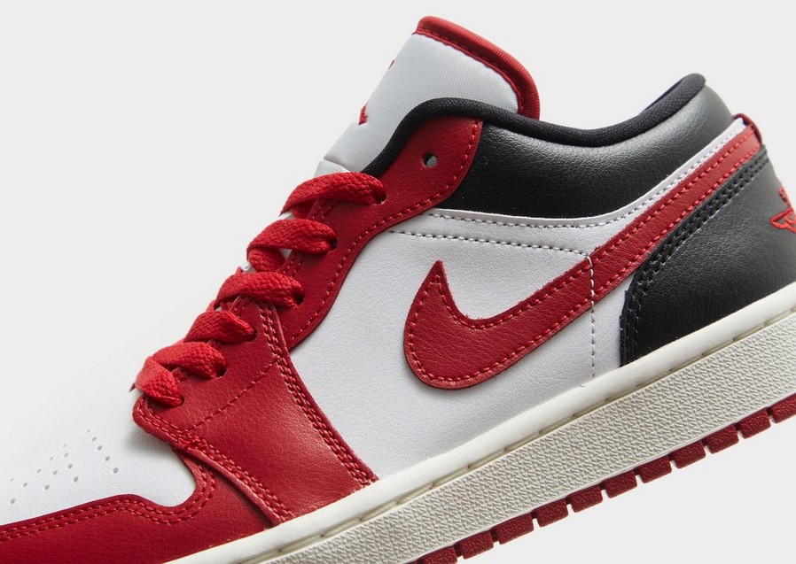 Жіночі кросівки AIR JORDAN 1 LOW DC0774160 Червоний