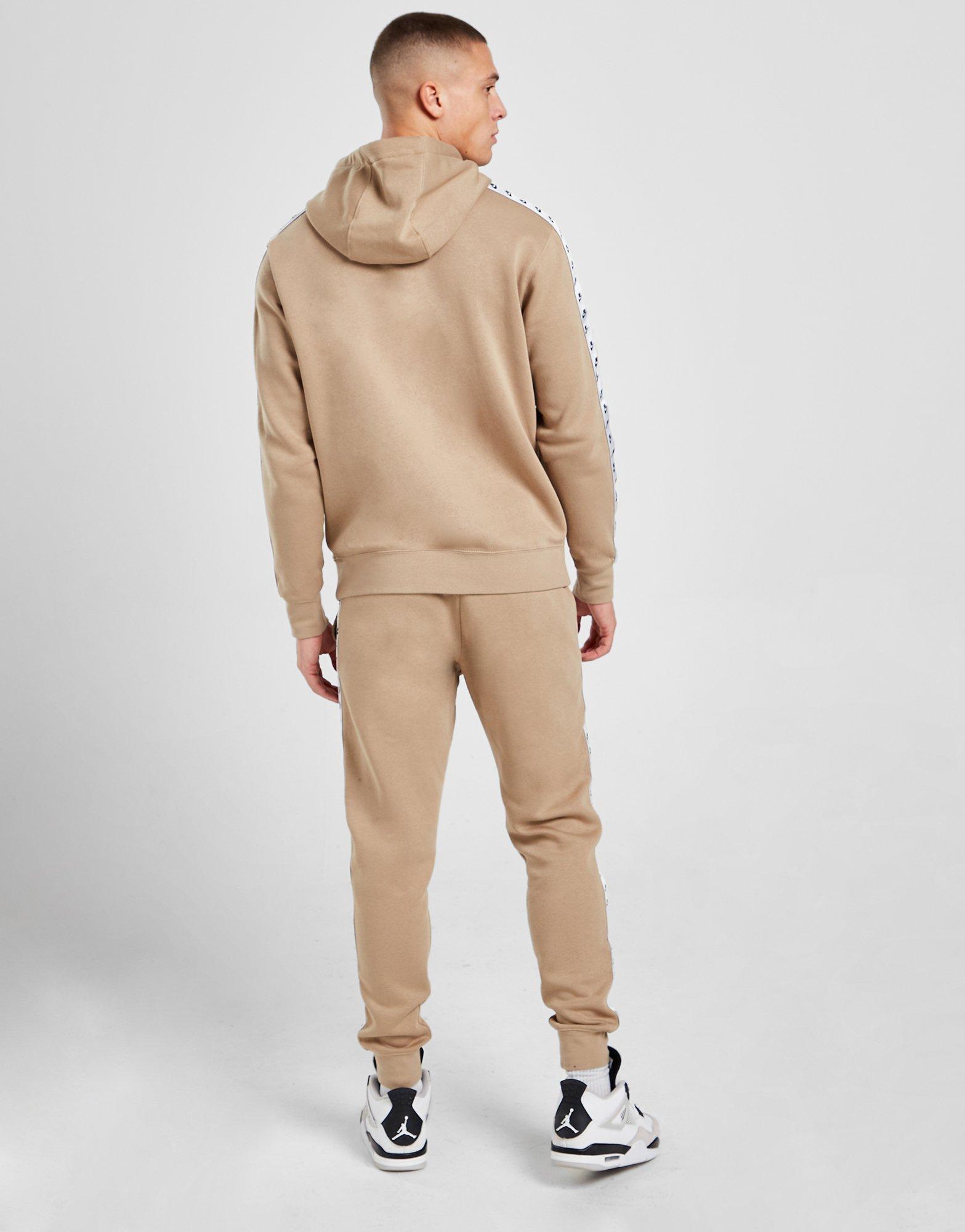 Мъжки анцуг NIKE КОМПЛЕКТ M NK CLUB FLC GX HD TRK SUIT DM6838-247 Бежов