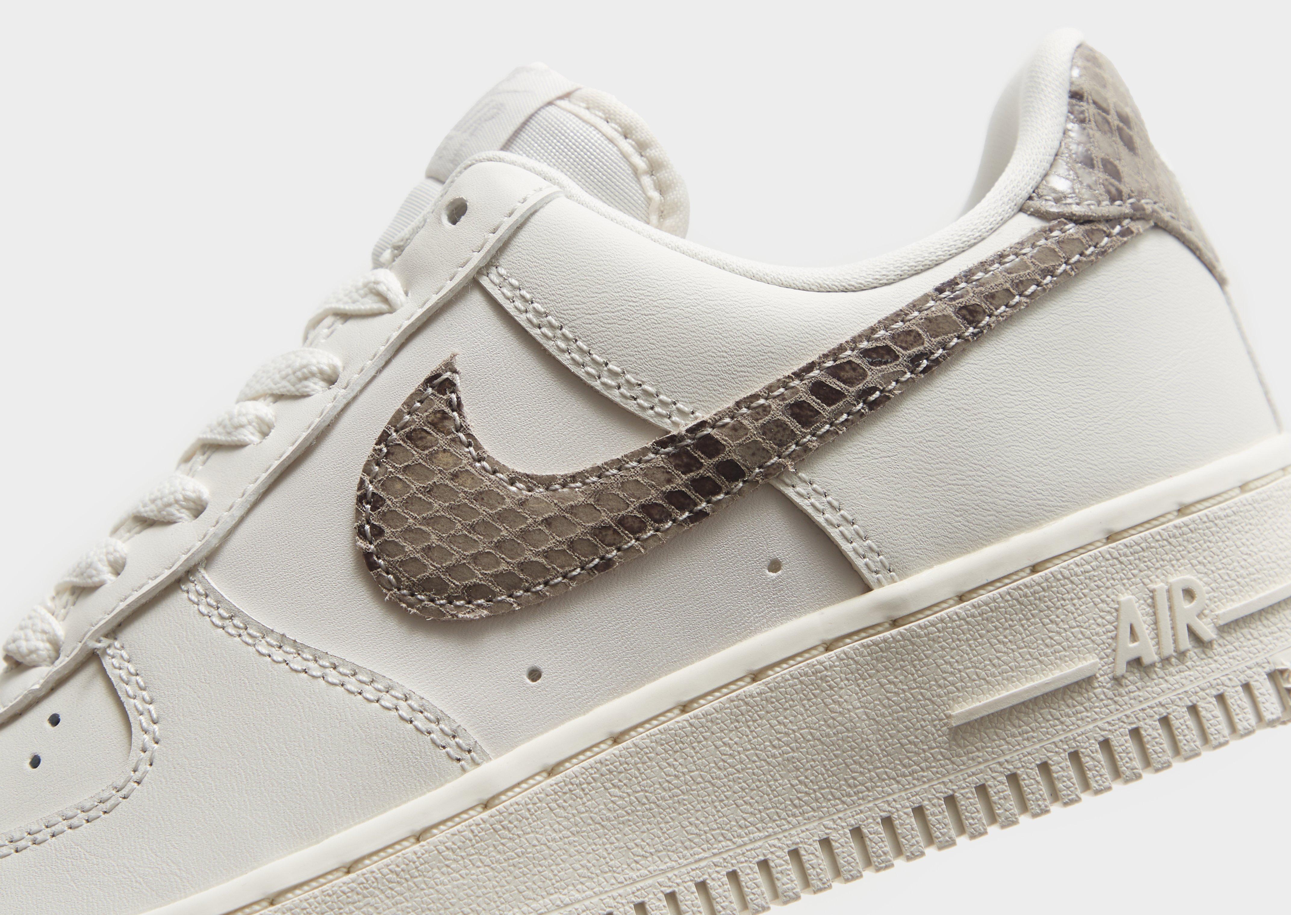 Дамски обувки NIKE WMNS AIR FORCE 1 '07 REC DD8959-002 Бежов