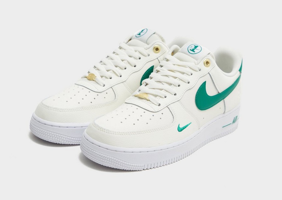 Buty sneakersy męskie NIKE AIR FORCE 1 '07 LV8 40TH DQ7658-101 Beżowy