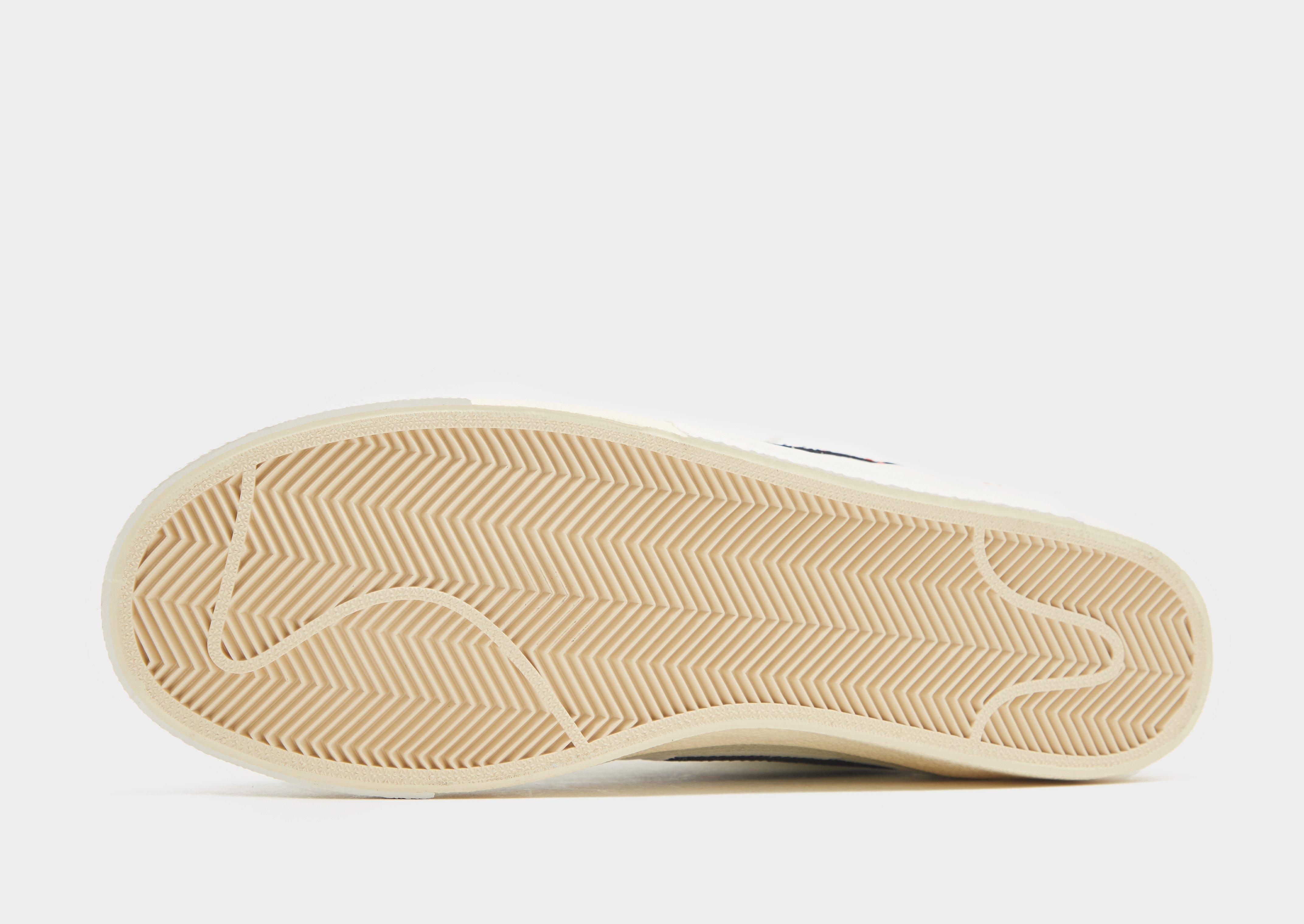 Férfi sneakers NIKE BLAZER '77 REMASTERED DQ7673-100 Fehér