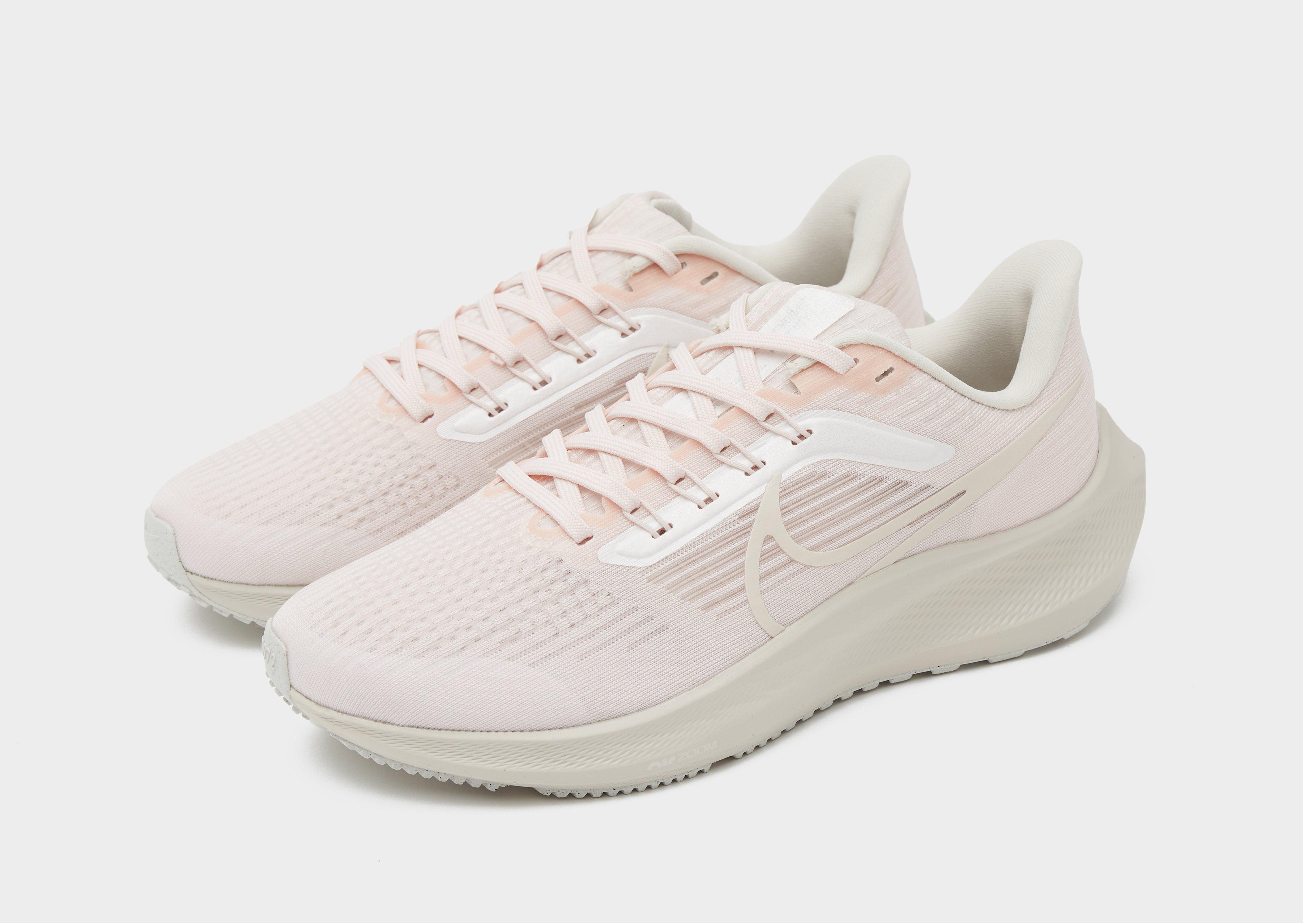 Bėgimo batai moterims NIKE WMNS AIR ZOOM PEGASUS 39 DZ4701-600 Rusva