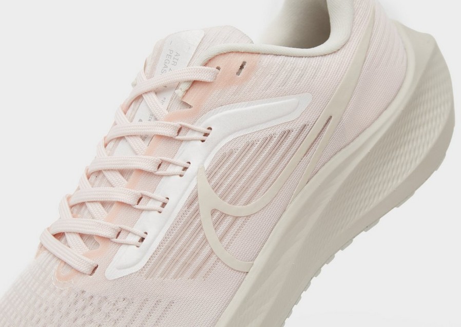 Buty do biegania damskie NIKE WMNS AIR ZOOM PEGASUS 39 DZ4701-600 Beżowy