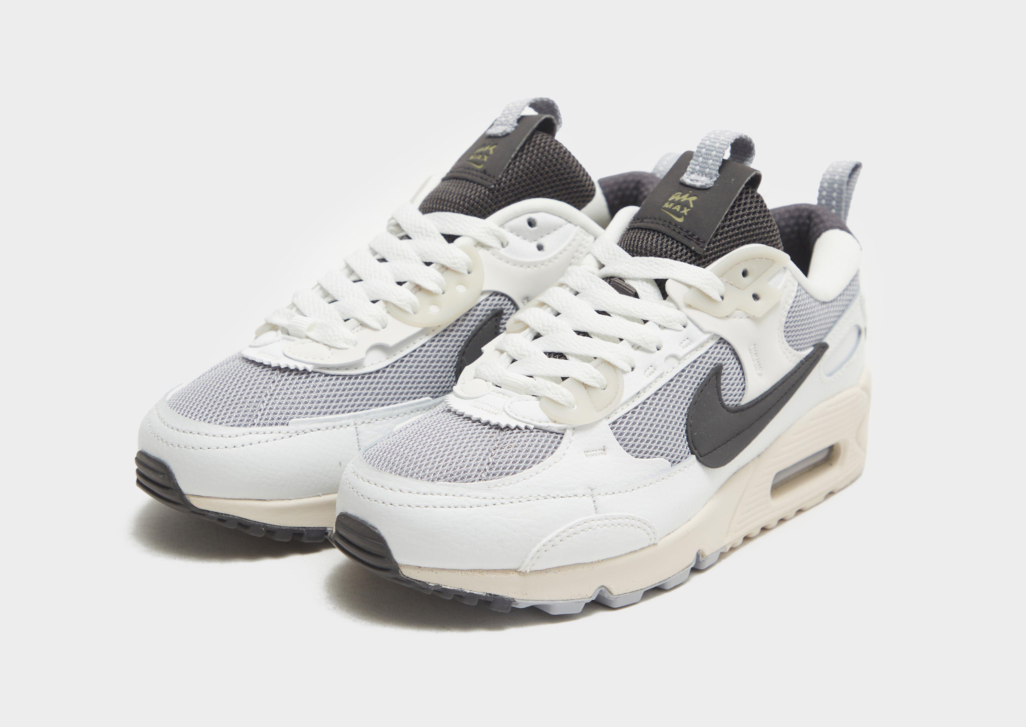 Kedai moterims NIKE WMNS AIR MAX 90 FUTURA DZ4708-001 Rusva