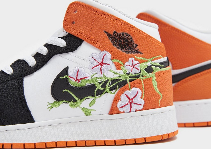 Adidași pentru copii AIR JORDAN 1 MID SE GDN GG  DQ8390-100 Alb
