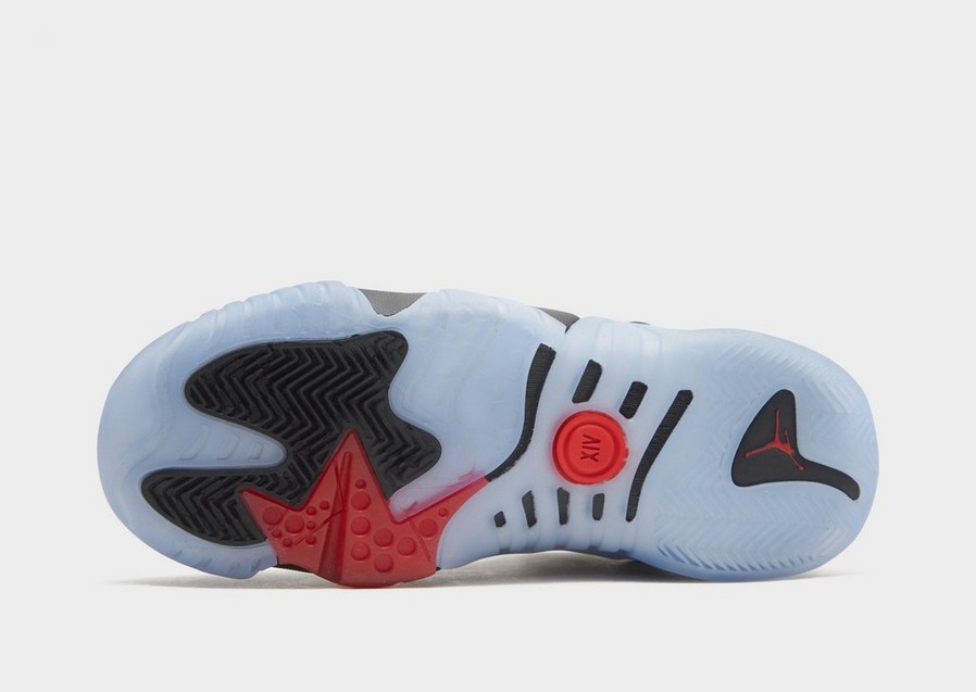 Adidași pentru copii JORDAN JUMPMAN TREY TWO 