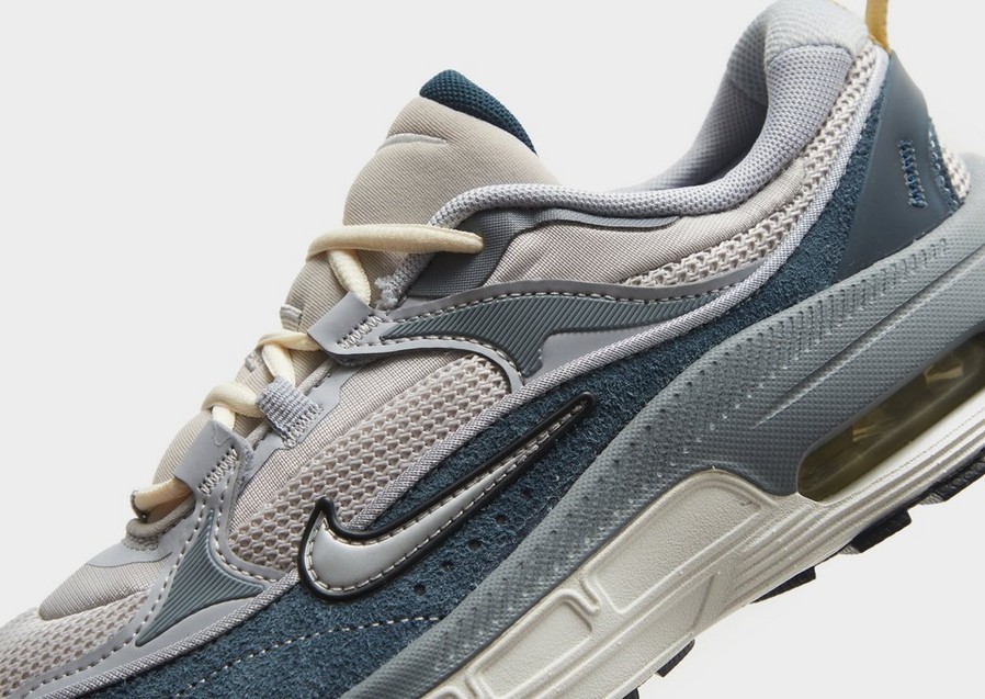 Kedai moterims NIKE W AIR MAX BLISS SUEDE DZ6754-001 Pilka