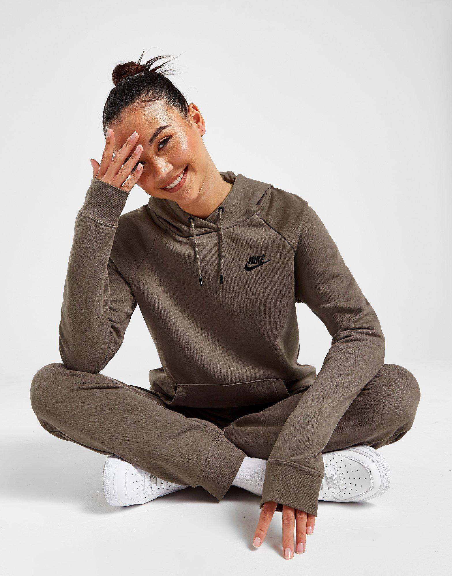 Bluză pentru femei NIKE BLUZĂ CU GLUGĂ W NSW ESSNTL FLC PO HOODIE DX2316-040 Maro