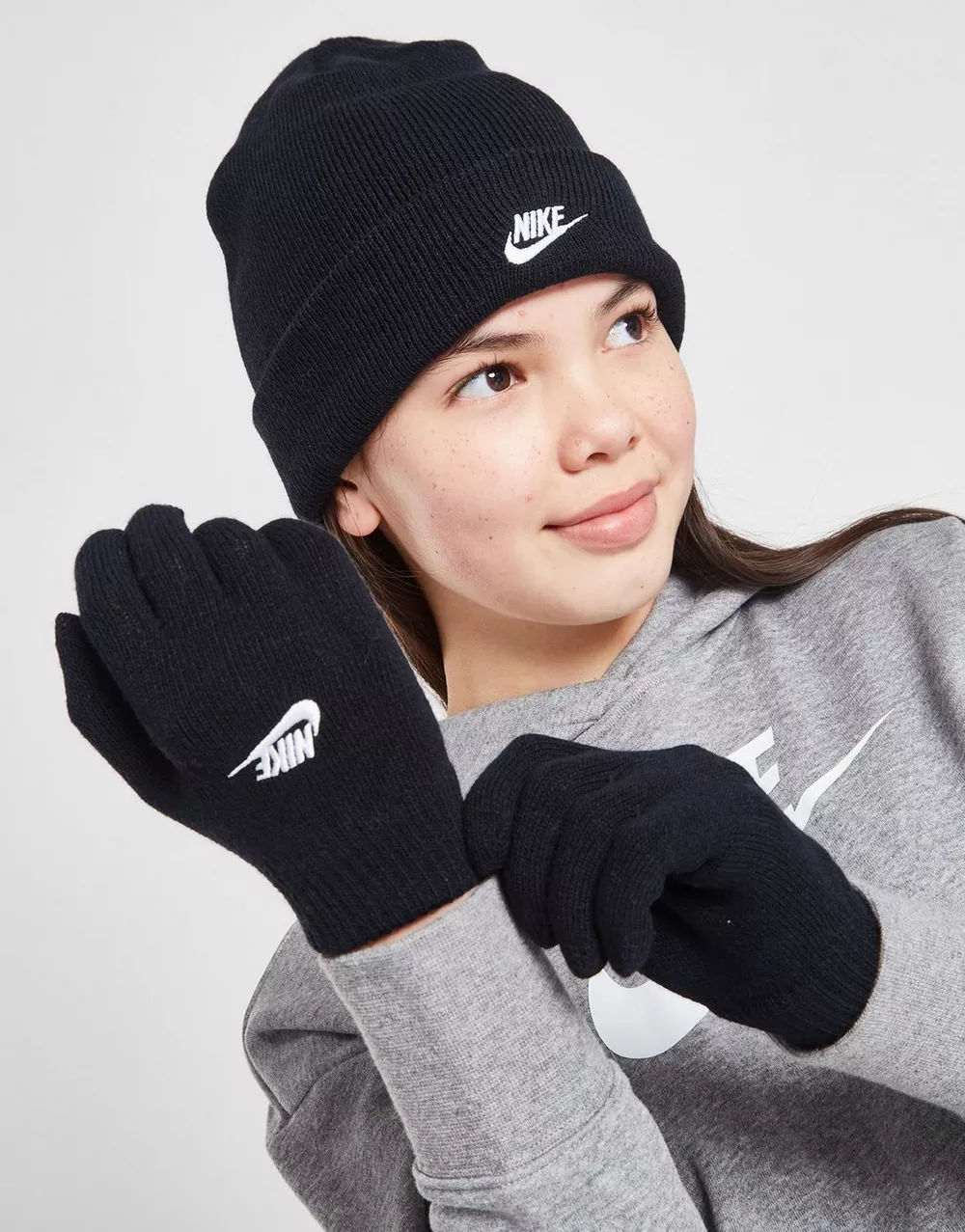 NikeHad NIKE ZESTAW CLUB BEANIE/GLOVE SET, фото 1 з 4