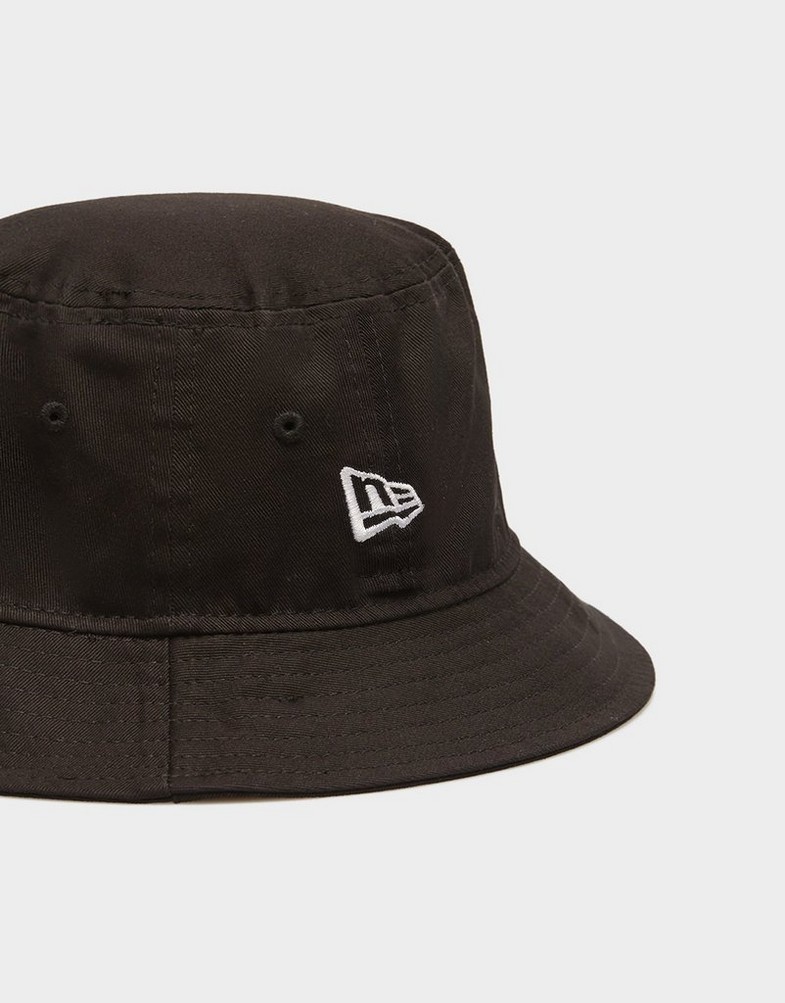 Czapka z daszkiem męska NEW ERA KAPELUSZ NE ESSENTIAL BUCKET BLK NEW ERA BLK 60137422 Czarny
