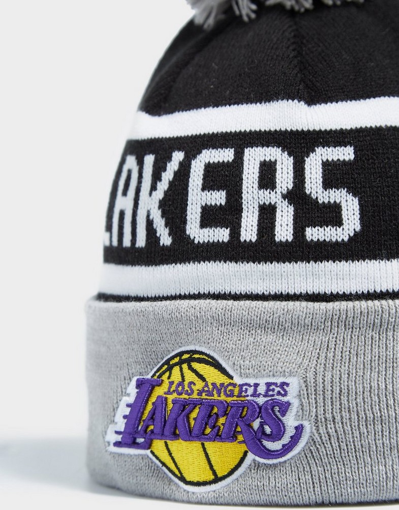 Căciulă pentru bărbați NEW ERA CACIULA JAKE BEANIE LAKERS LOS ANGELES LAKERS BLKOTC 60285001 Negru