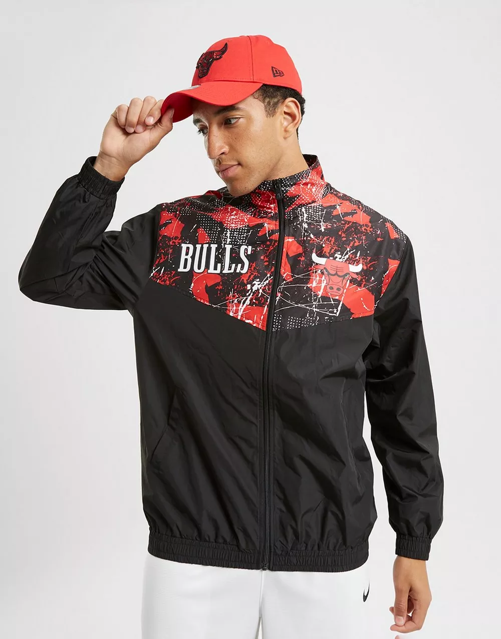 NEW ERA КУРТКА НЕЙЛОН  AOP PANEL BULLS CHICAGO BULLS, фото 1 з 5