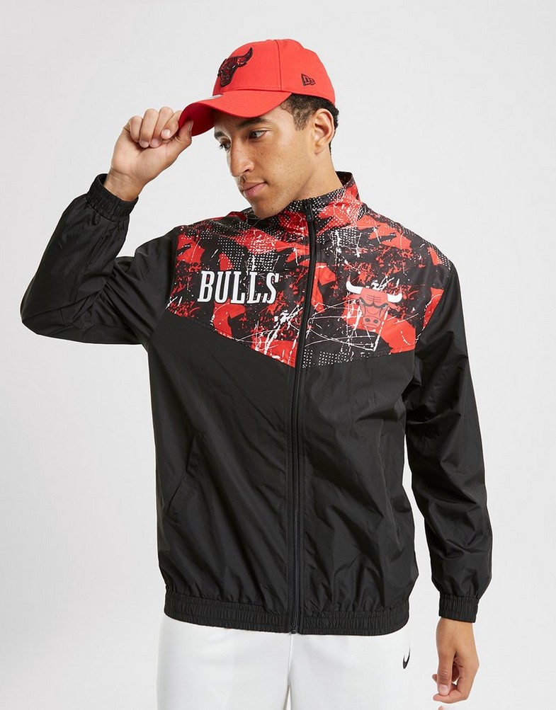 Pánska bunda NEW ERA BUNDA ORTALION AOP PANEL BULLS CHICAGO BULLS 60332140 Černá