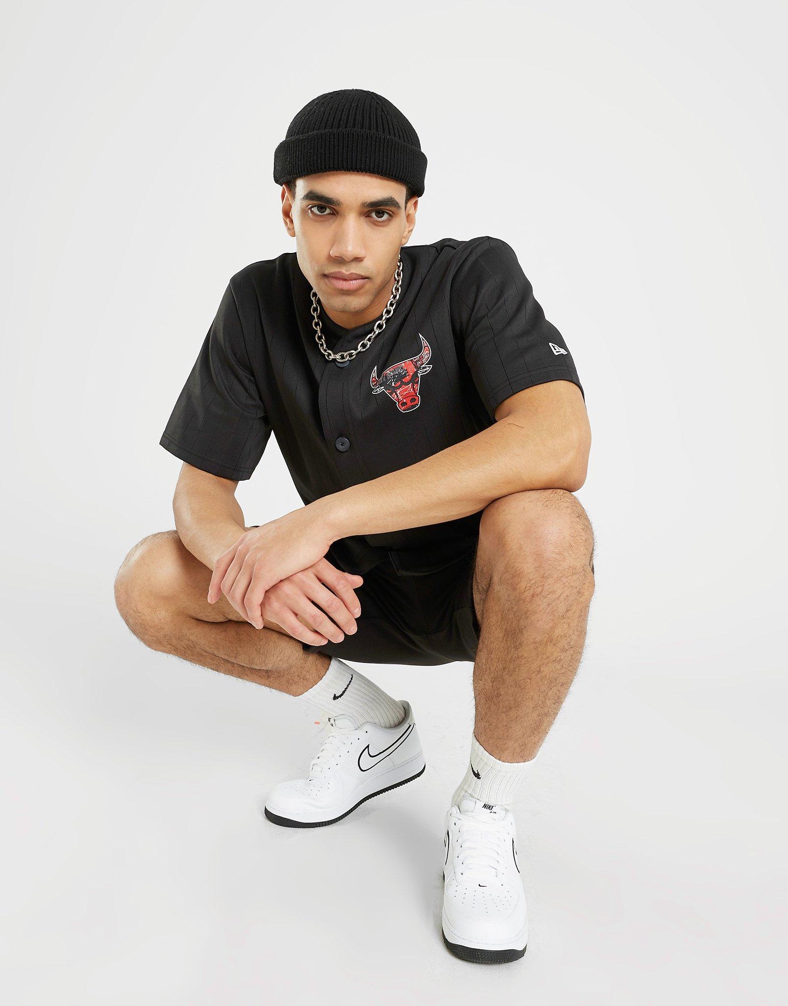 Koszulka, t-shirt męski NEW ERA T-SHIRT INFILL TEAM LOGO JERSEY BULLS CHICAGO BULLS 60332143 Czarny