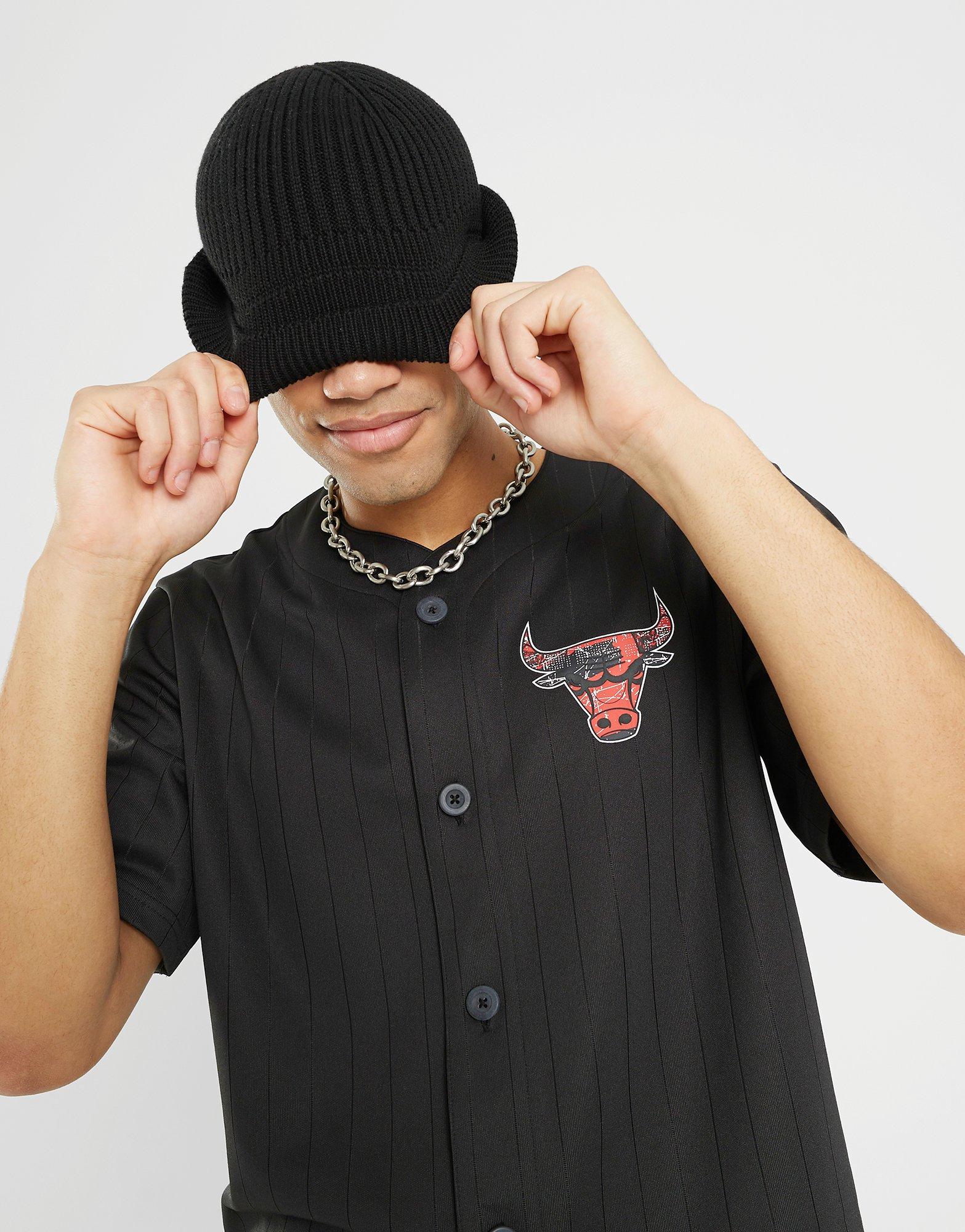 Koszulka, t-shirt męski NEW ERA T-SHIRT INFILL TEAM LOGO JERSEY BULLS CHICAGO BULLS 60332143 Czarny